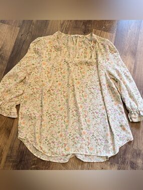 Violet & Claire Floral Blouse Womens 2X like new